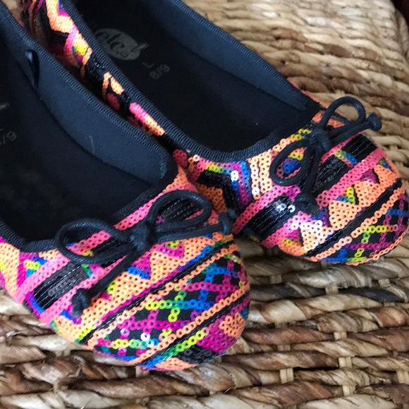 Shoes - Multi colored sequins ballerina flats